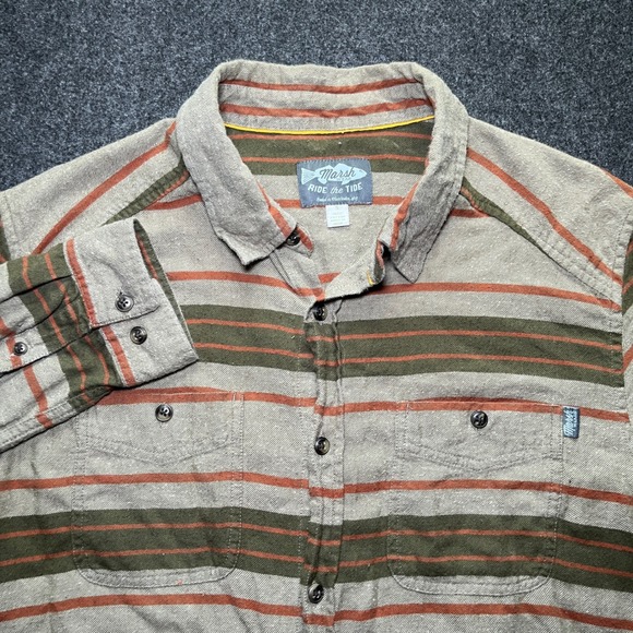 Marsh Wear Other - Marsh Wear Button Down Mens Small Tan Green Stripe Roll Tab Flannel
